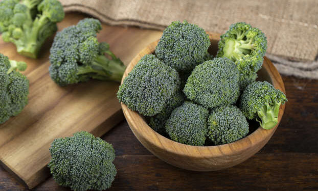 Is it healthy to eat Broccoli when its yellow?